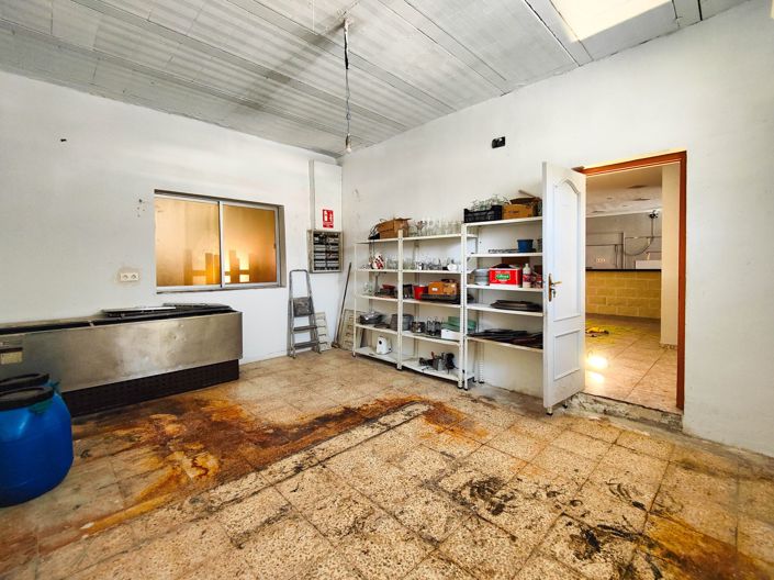 Image No.27-6 Bed Apartment for sale