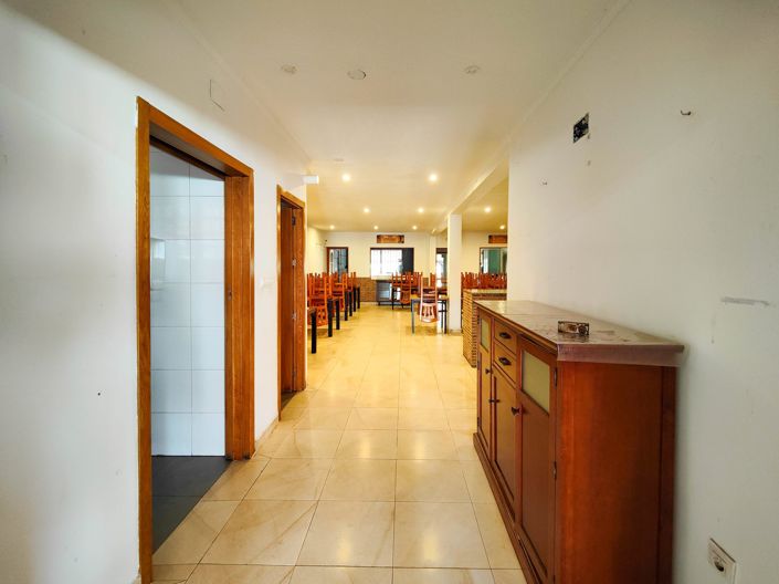 Image No.6-6 Bed Apartment for sale