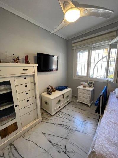 Image No.14-2 Bed Property for sale
