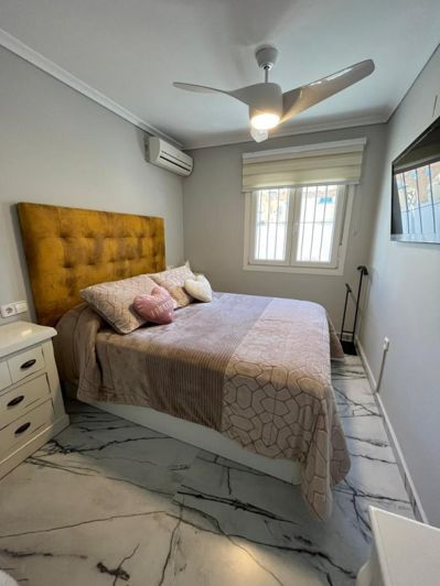 Image No.18-2 Bed Property for sale