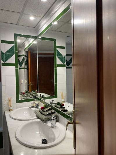 Image No.19-3 Bed Apartment for sale