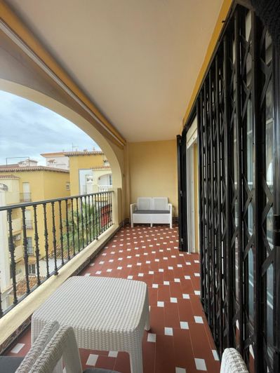 Image No.25-3 Bed Apartment for sale