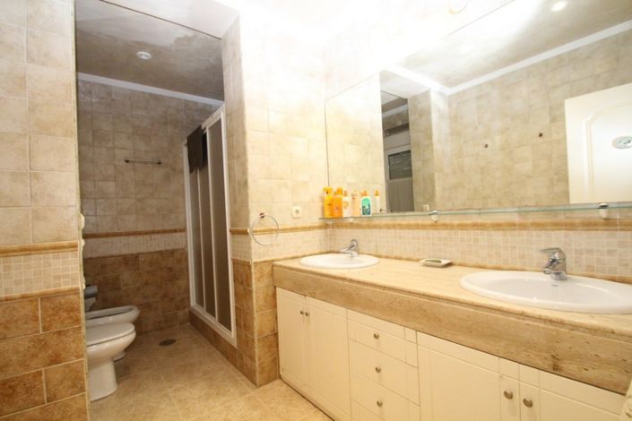 Image No.15-5 Bed Villa for sale