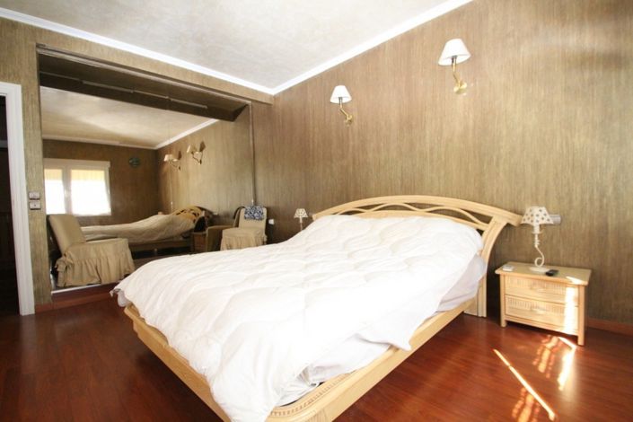 Image No.29-5 Bed Villa for sale