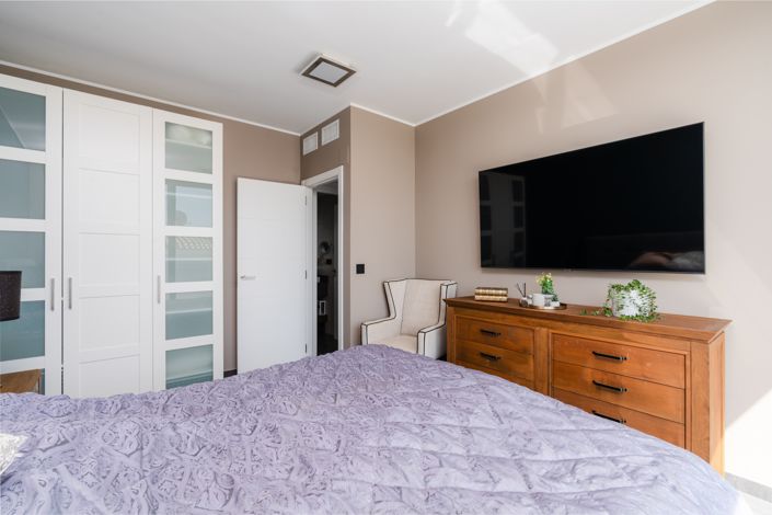 Image No.20-7 Bed Villa for sale