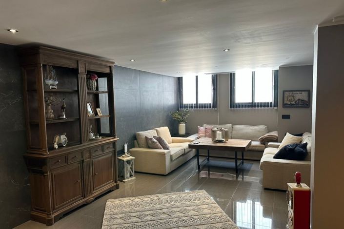 Image No.28-7 Bed Villa for sale