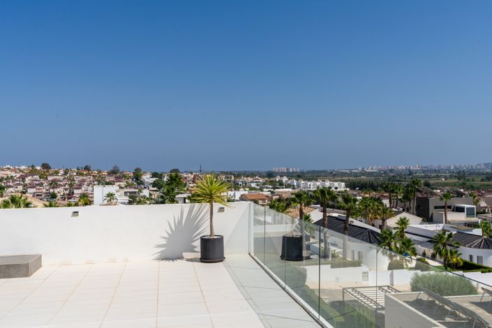 Image No.42-7 Bed Villa for sale