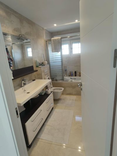 Image No.41-4 Bed Villa for sale