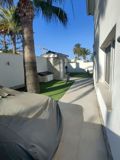 Image No.7-4 Bed Villa for sale