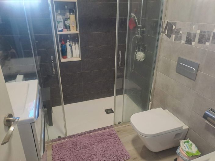 Image No.7-4 Bed Property for sale