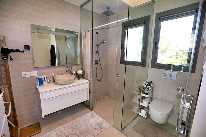 Image No.20-4 Bed Villa for sale