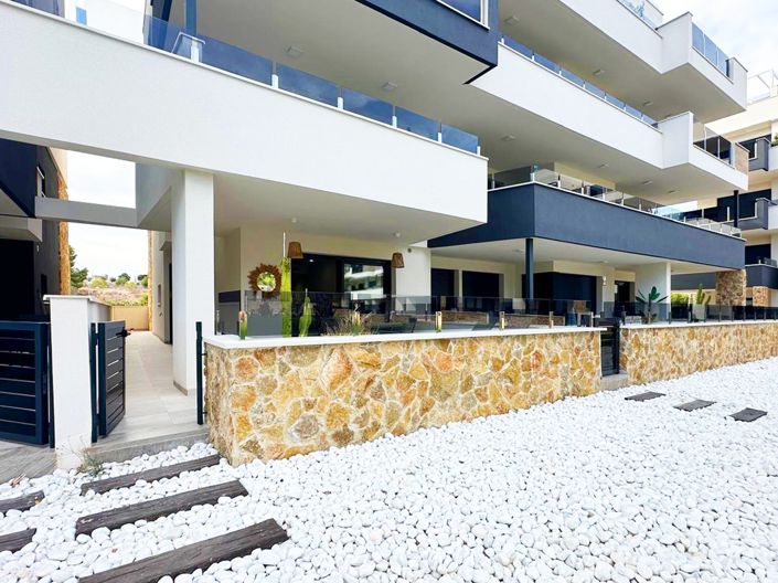 Image No.17-2 Bed Apartment for sale