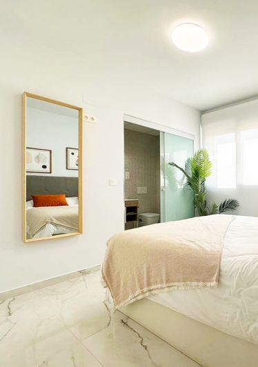 Image No.22-2 Bed Apartment for sale