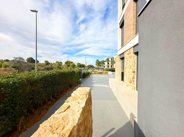 Image No.35-2 Bed Apartment for sale