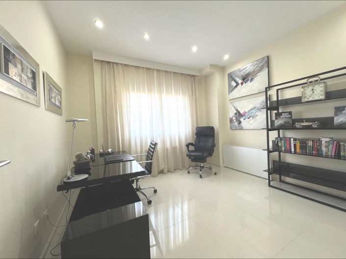 Image No.12-5 Bed Villa for sale