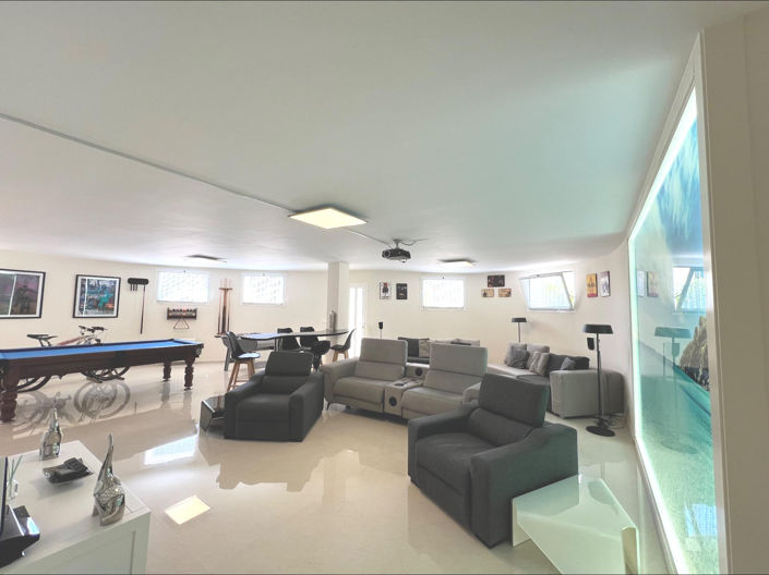 Image No.19-5 Bed Villa for sale