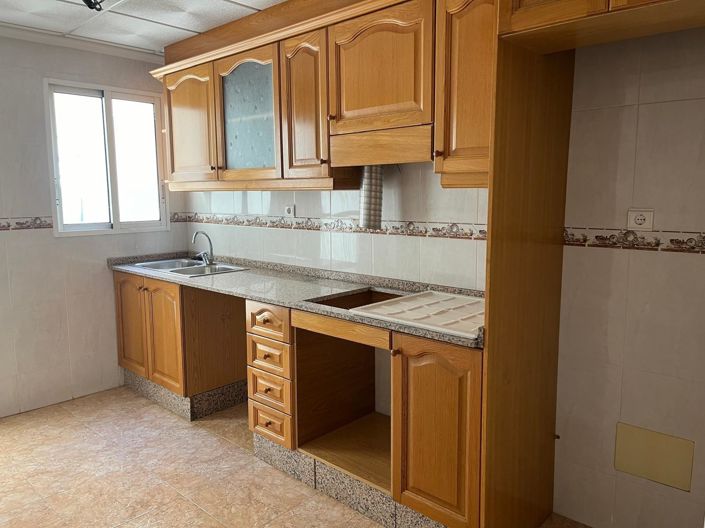 Image No.16-3 Bed Apartment for sale