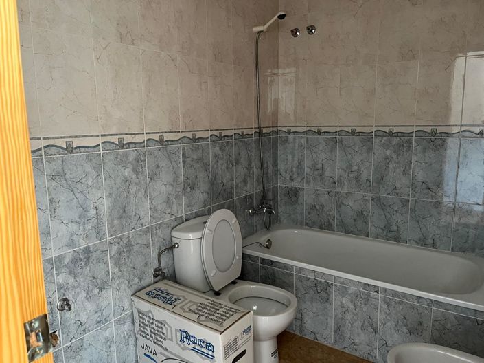 Image No.8-3 Bed Apartment for sale