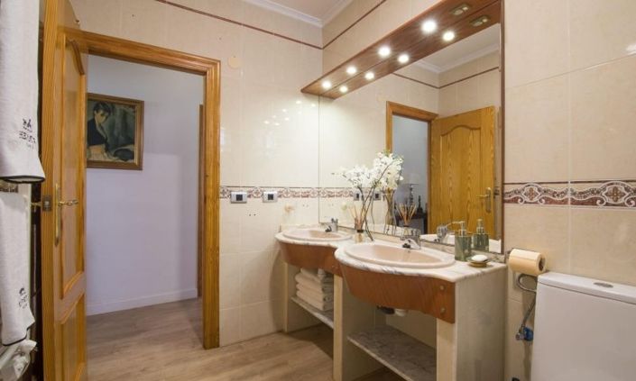 Image No.21-3 Bed Villa for sale