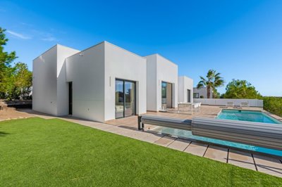 4 Bed Villa for sale