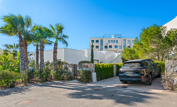 Image No.13-4 Bed Villa for sale