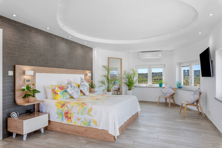 Image No.37-5 Bed Villa for sale