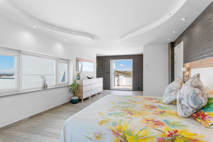 Image No.39-5 Bed Villa for sale