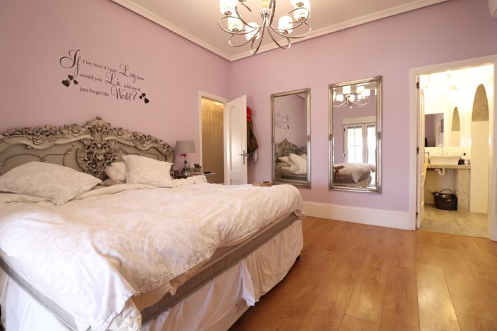 Image No.16-6 Bed Villa for sale