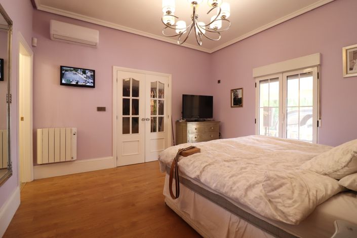 Image No.17-6 Bed Villa for sale