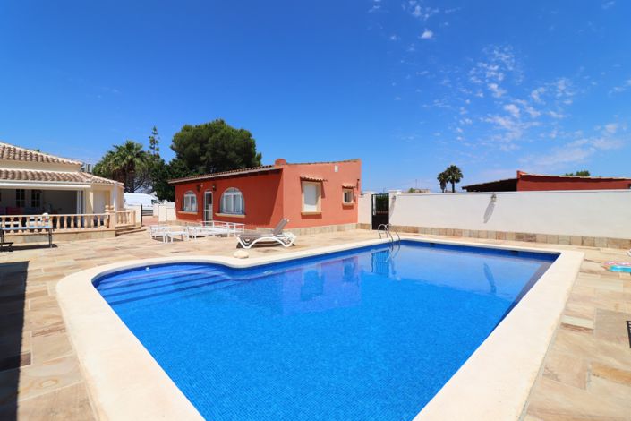 Image No.7-6 Bed Villa for sale