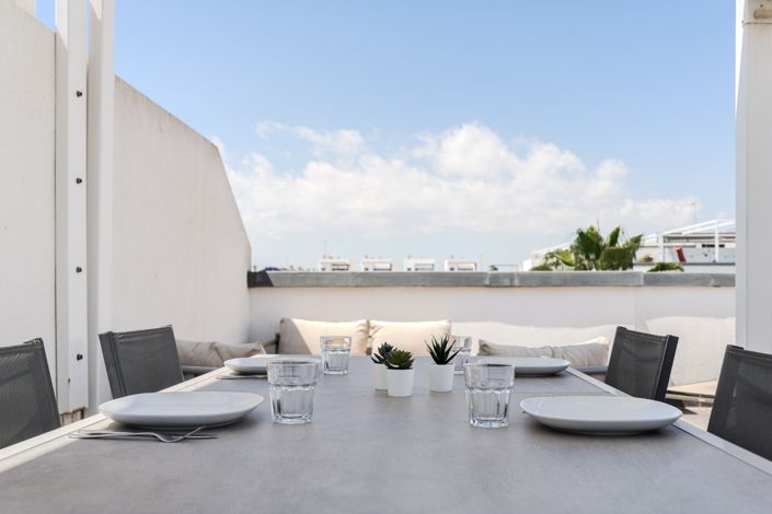 Image No.20-2 Bed Apartment for sale