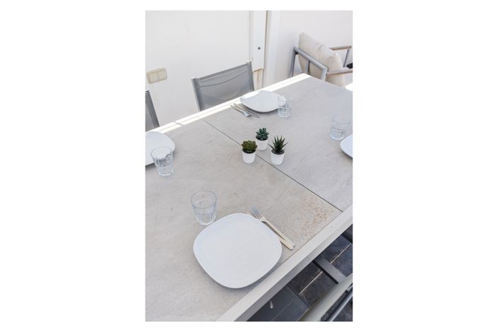 Image No.21-2 Bed Apartment for sale