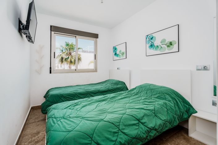 Image No.8-2 Bed Apartment for sale