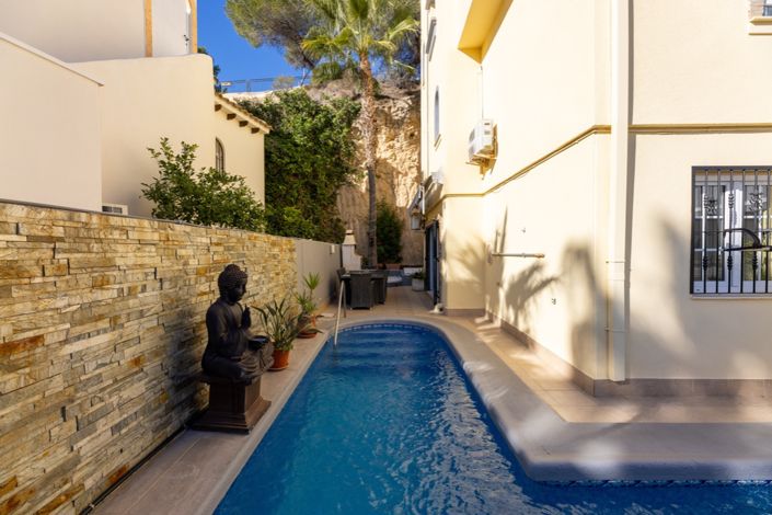 Image No.5-4 Bed Villa for sale