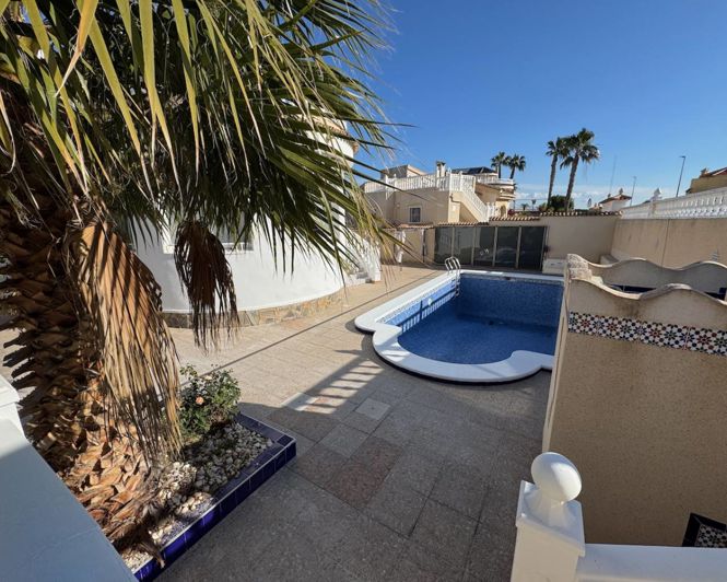 Image No.28-4 Bed Villa for sale