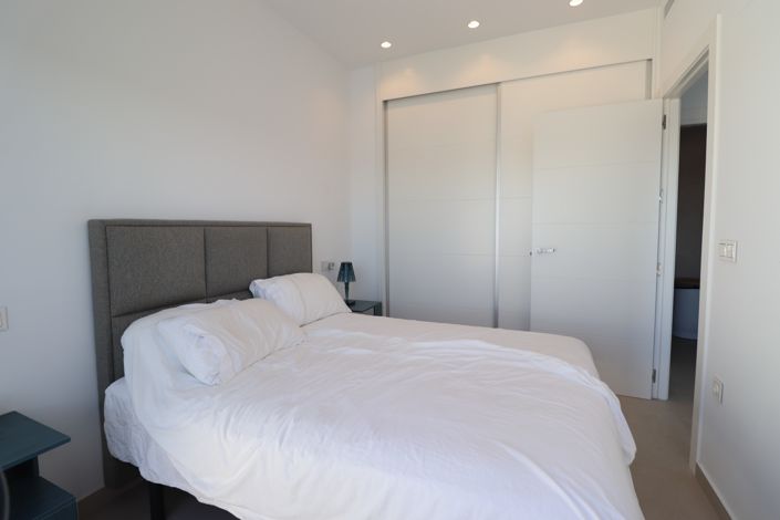 Image No.11-4 Bed Property for sale