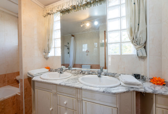 Image No.24-3 Bed Villa for sale