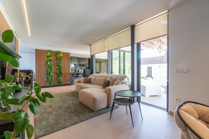 Image No.11-2 Bed Villa for sale