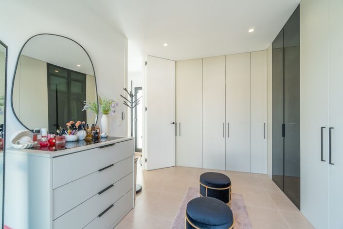 Image No.42-2 Bed Villa for sale