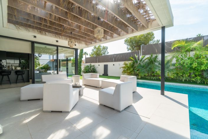 Image No.5-2 Bed Villa for sale