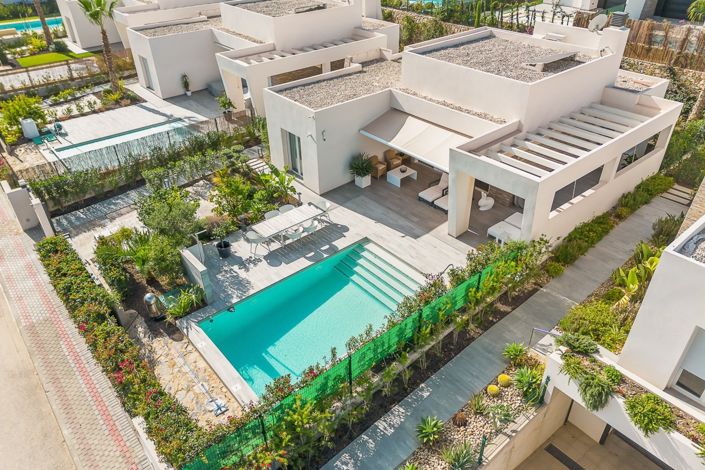 Image No.1-3 Bed Villa for sale