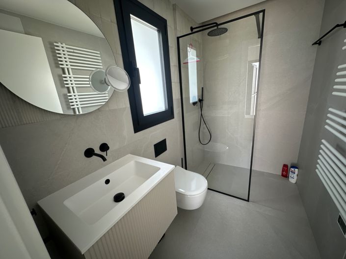 Image No.12-4 Bed Villa for sale