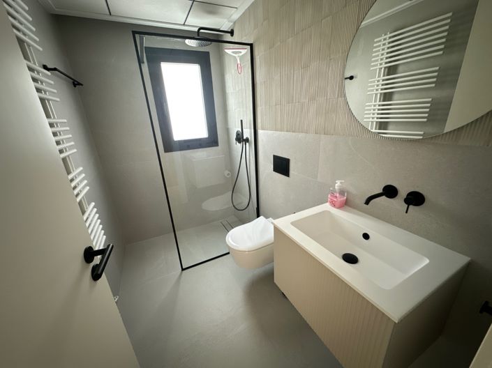 Image No.15-4 Bed Villa for sale