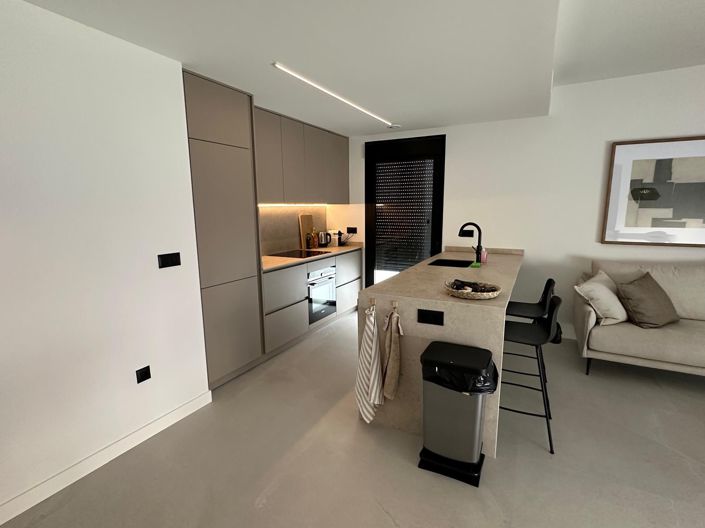 Image No.4-4 Bed Villa for sale