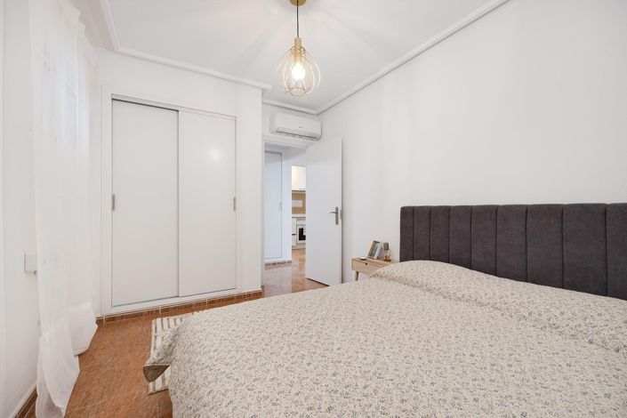 Image No.13-1 Bed Apartment for sale