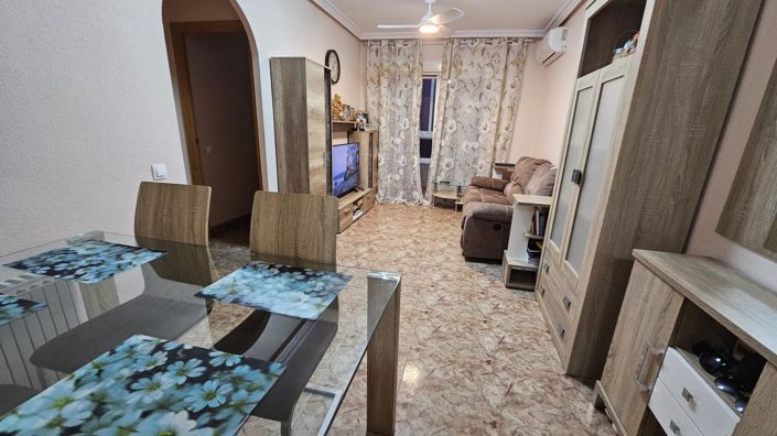 Image No.1-Appartement de 2 chambres à vendre à Torrevieja