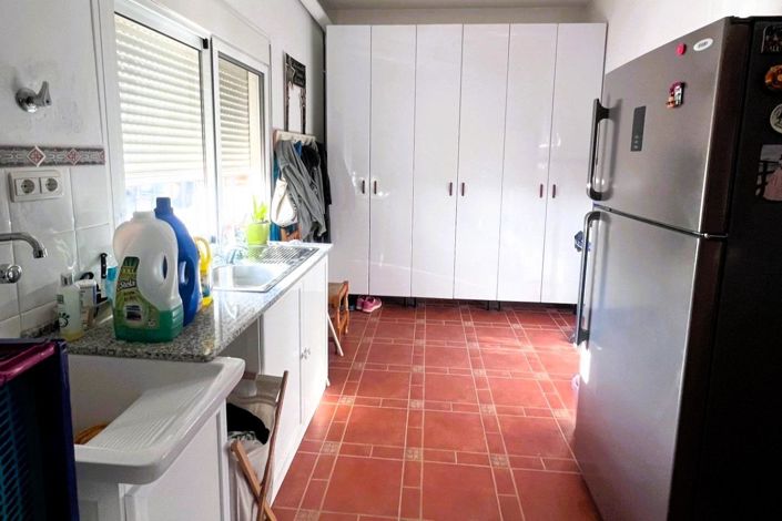 Image No.30-5 Bed Villa for sale