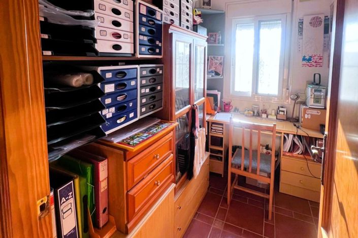 Image No.36-5 Bed Villa for sale