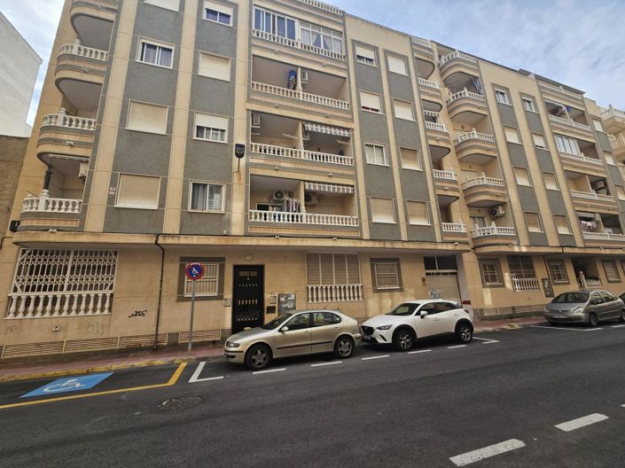 Image No.1-Appartement de 1 chambre à vendre à Torrevieja