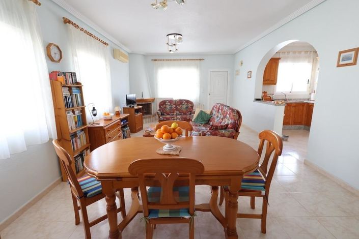 Image No.4-2 Bed Villa for sale